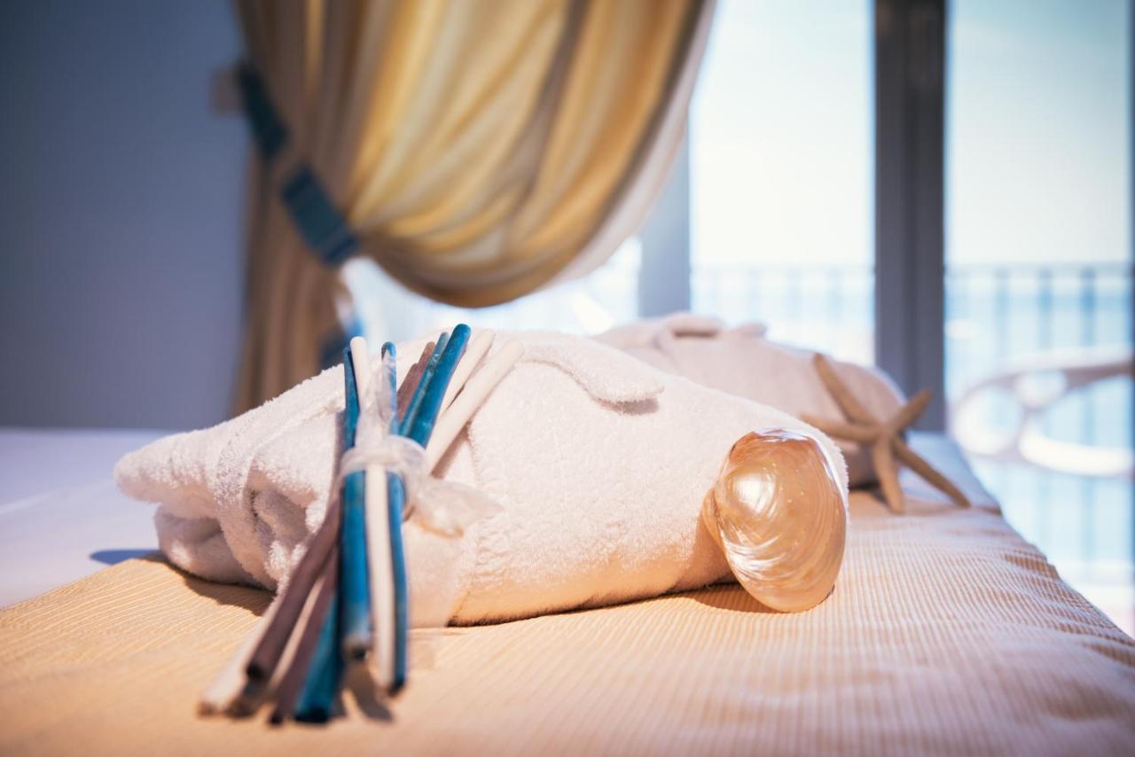 Hotel Albatros Varigotti Εξωτερικό φωτογραφία