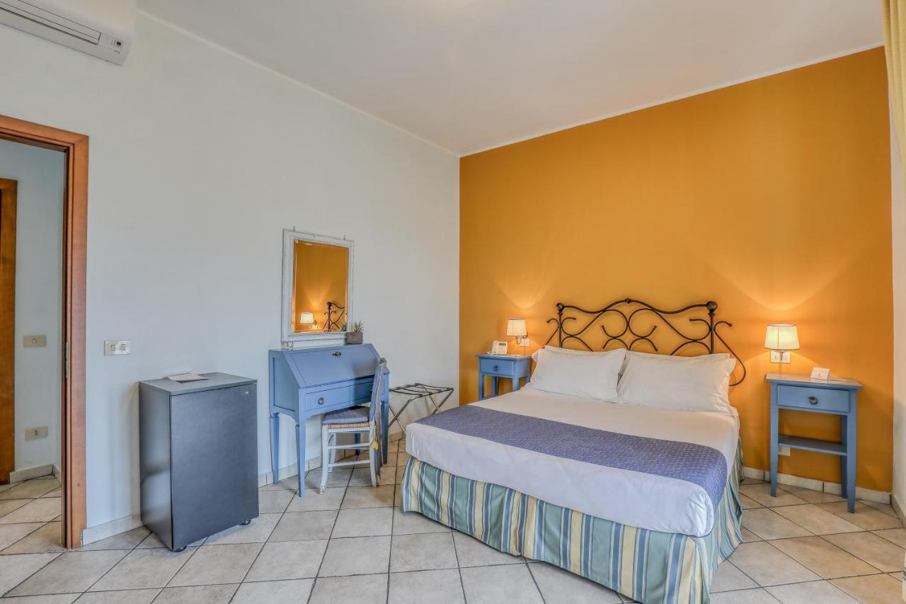 Hotel Albatros Varigotti Εξωτερικό φωτογραφία