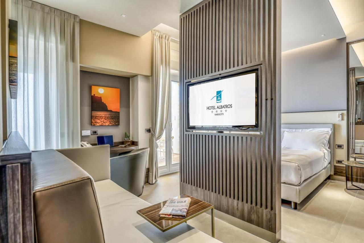 Hotel Albatros Varigotti Εξωτερικό φωτογραφία