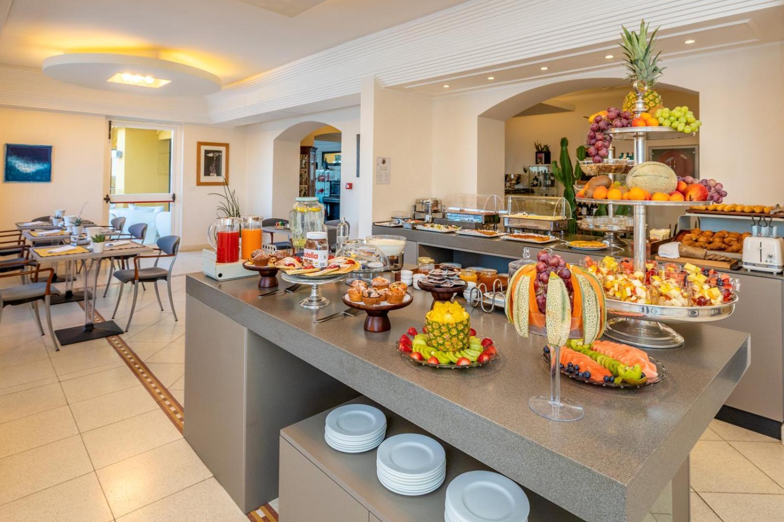 Hotel Albatros Varigotti Εξωτερικό φωτογραφία