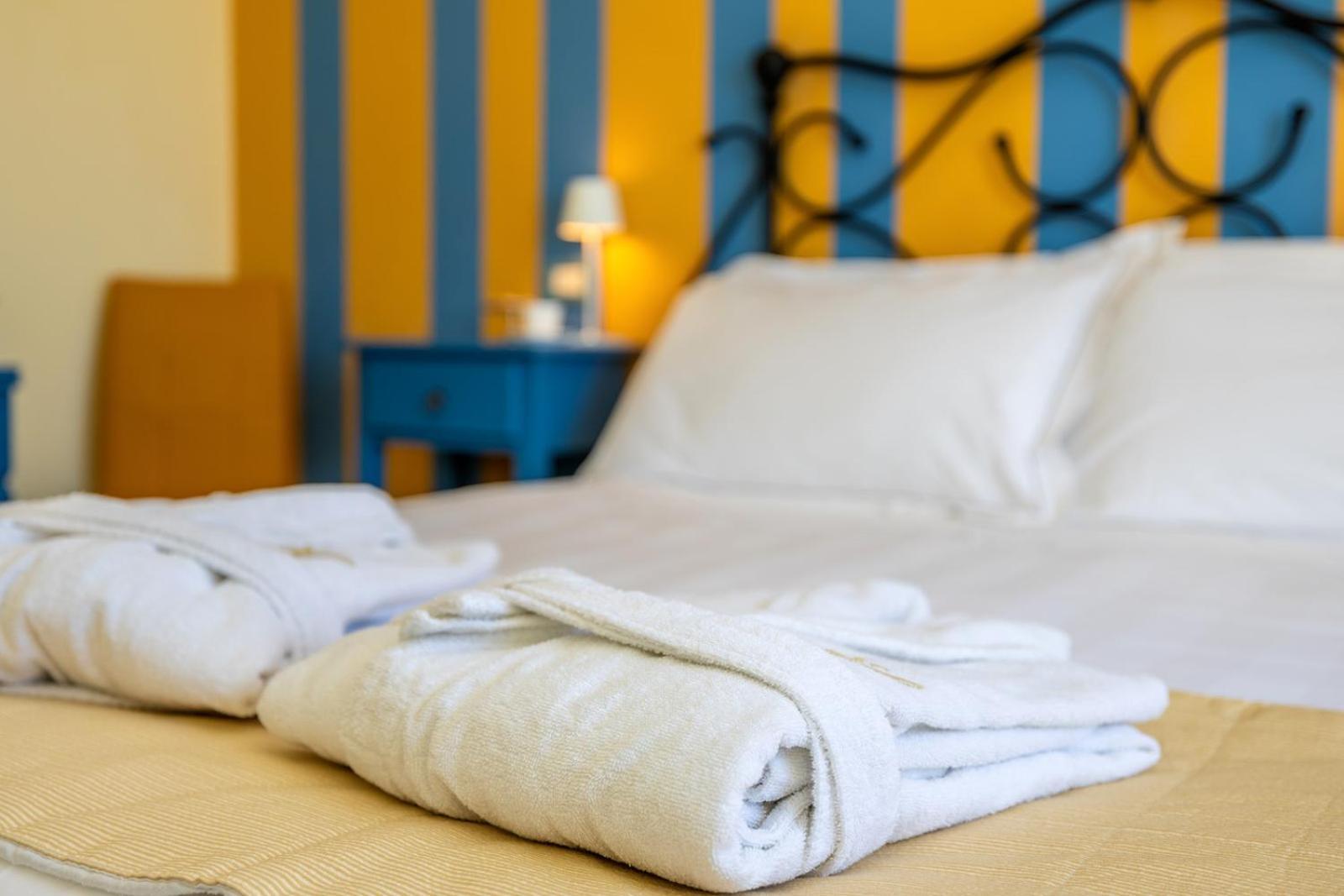 Hotel Albatros Varigotti Εξωτερικό φωτογραφία